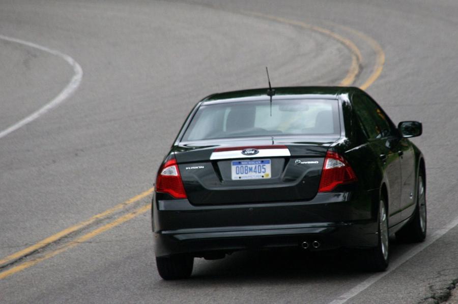  Ford Fusion Hybrid 2010 года  (US) (фото 79 из 111)